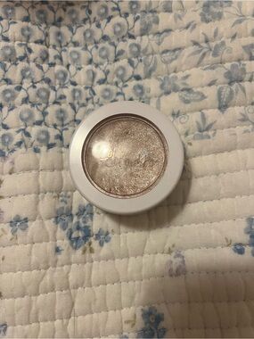 Colourpop supershock highlighter